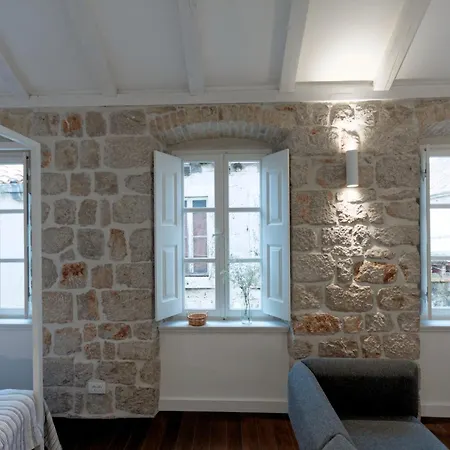Eleganca Apartamento *